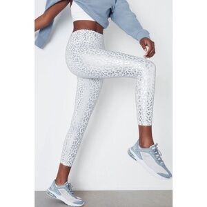 NWT Fabletics silver/white high waisted powerhold define 7/8 legging . small